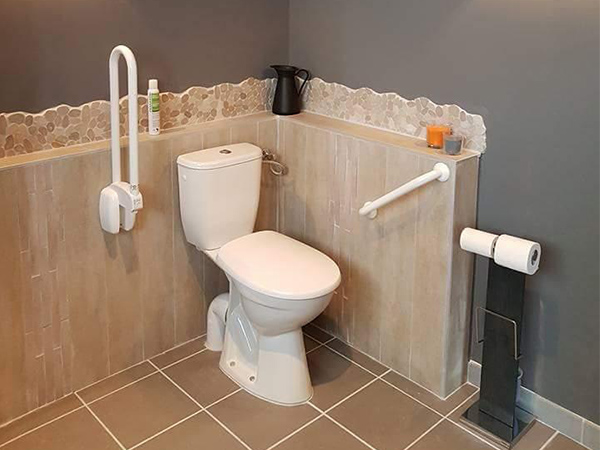 Installation toilette PMR